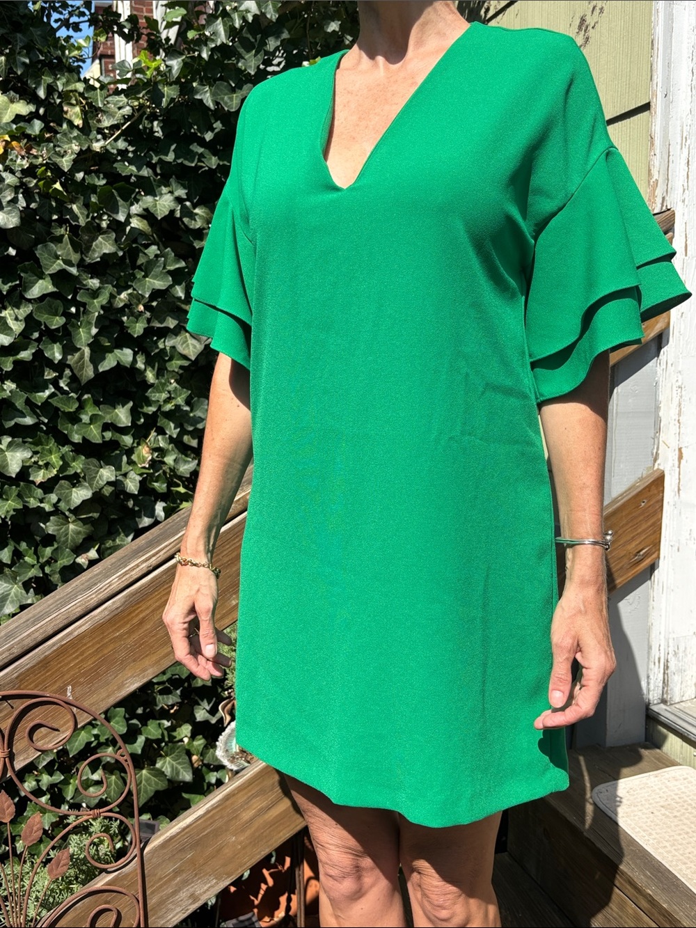 Zara Green V-Neck Ruffle Sleeve Shift Dress